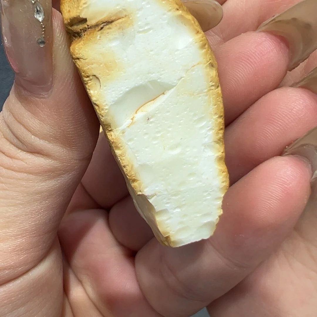 定制琥珀未镶嵌蜜蜡