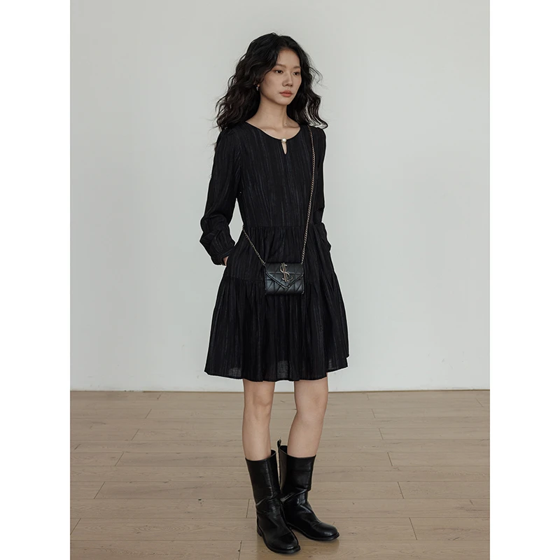 vastand维尚 秋季设计感长袖连衣裙黑色气质显瘦慵懒风清冷系高级