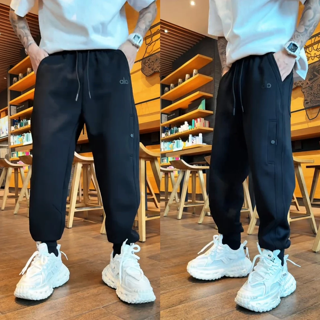 2025秋季新款立体剪裁空气层休闲卫裤男潮牌黑武士时尚百搭束脚裤