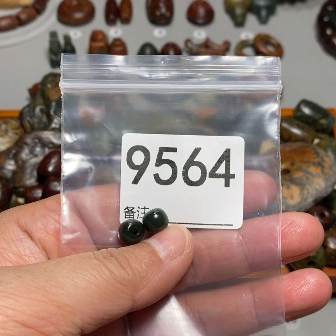 颈饰未镶嵌透闪石质玉之****g