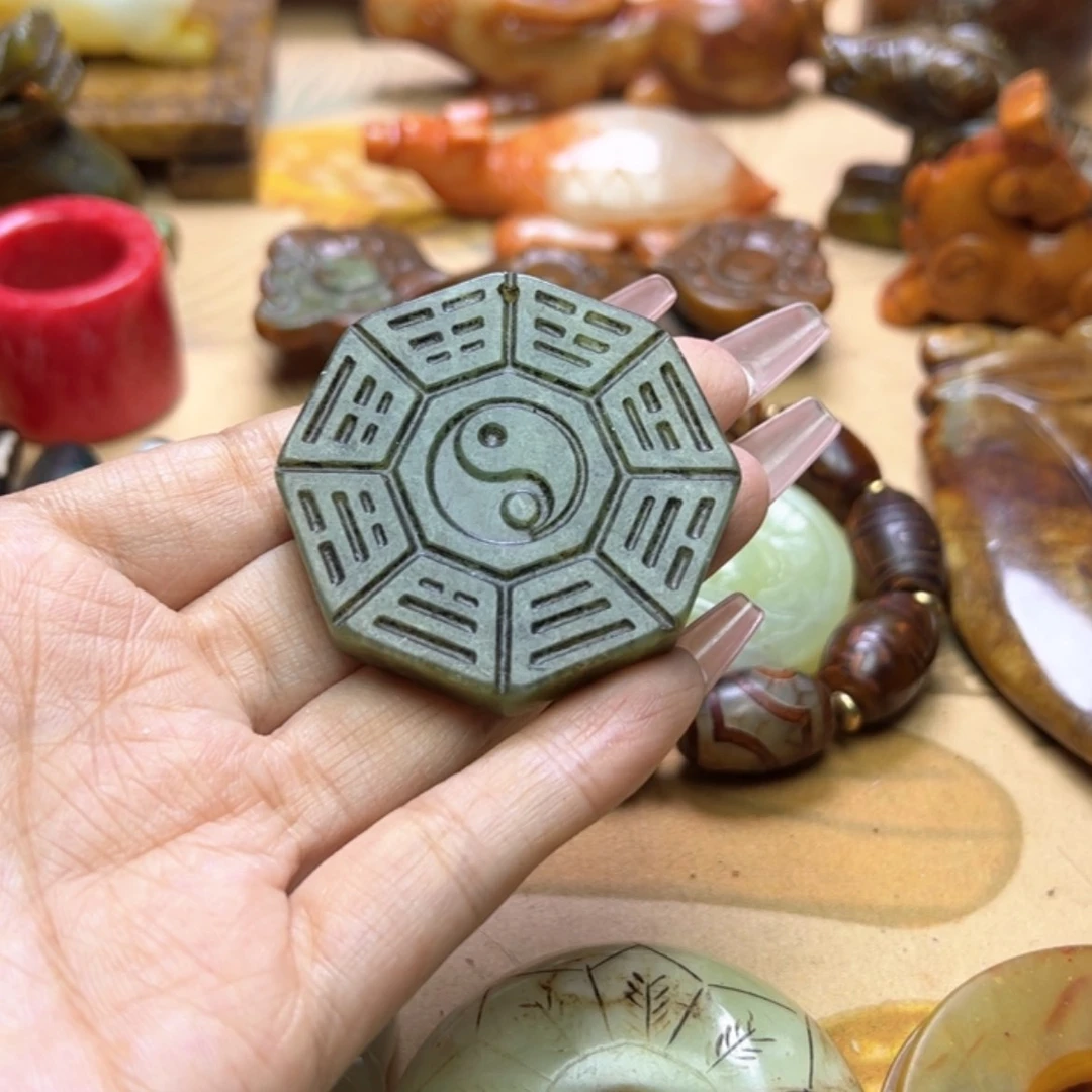 【闪购商品】蛇纹石玉颈饰未镶嵌