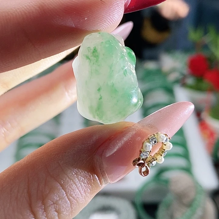 石英质玉吊坠(不含链)未镶嵌天然A货非洲翠挂件