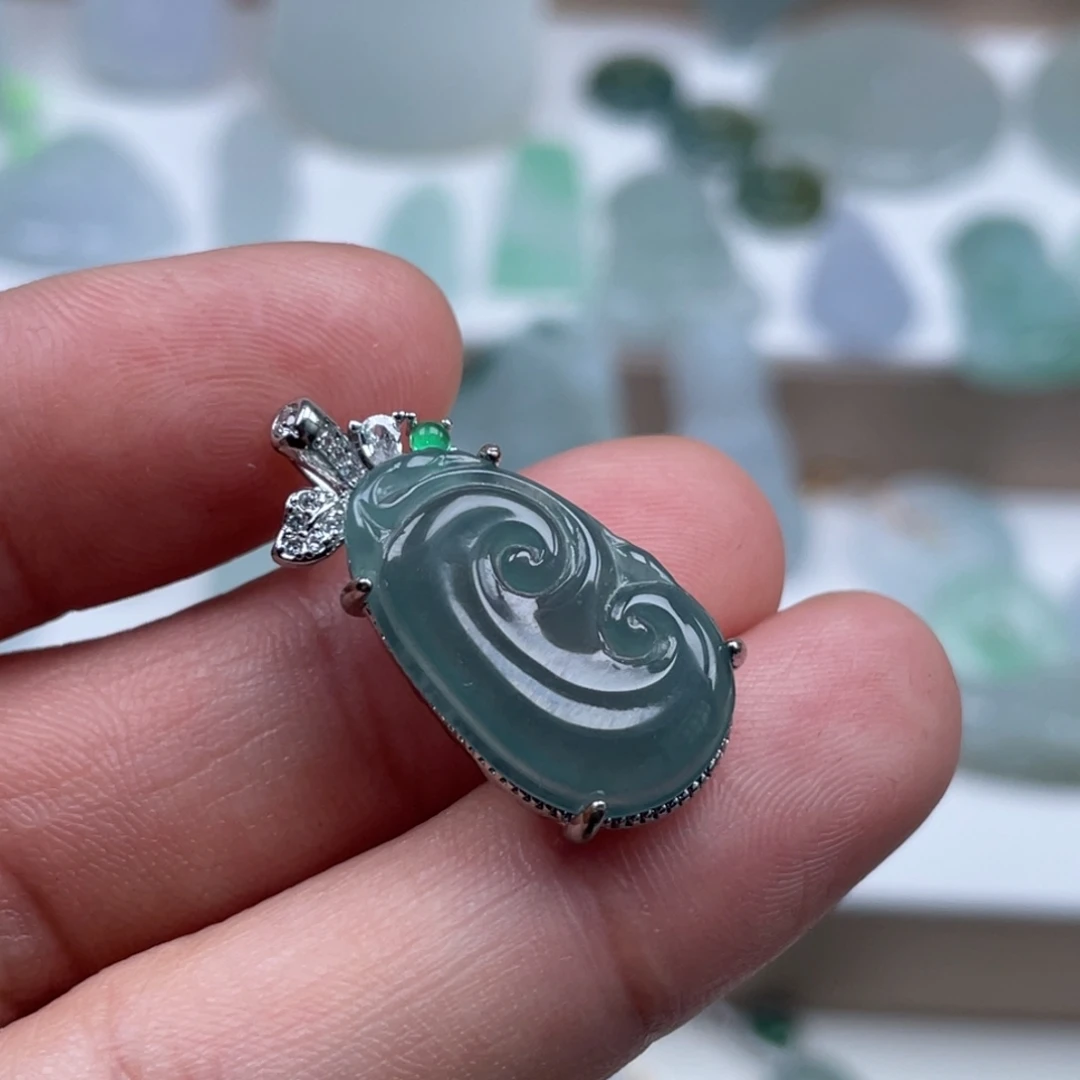 翡翠未镶嵌颈饰33