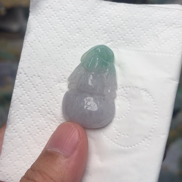 翡翠未镶嵌颈饰吊坠