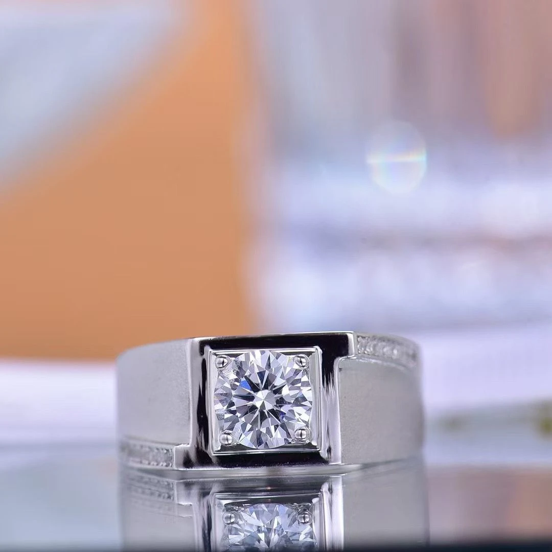 925银莫桑石戒指 （侧微镶磨砂款）男士时尚莫桑戒