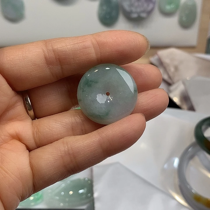 翡翠未镶嵌颈饰60