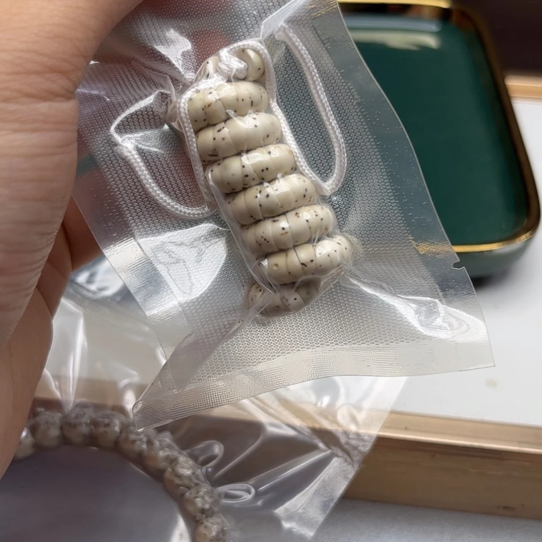 吊坠星月菩提128。