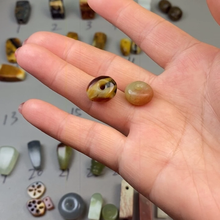 柿***意蛇纹石玉未镶嵌百搭款配饰