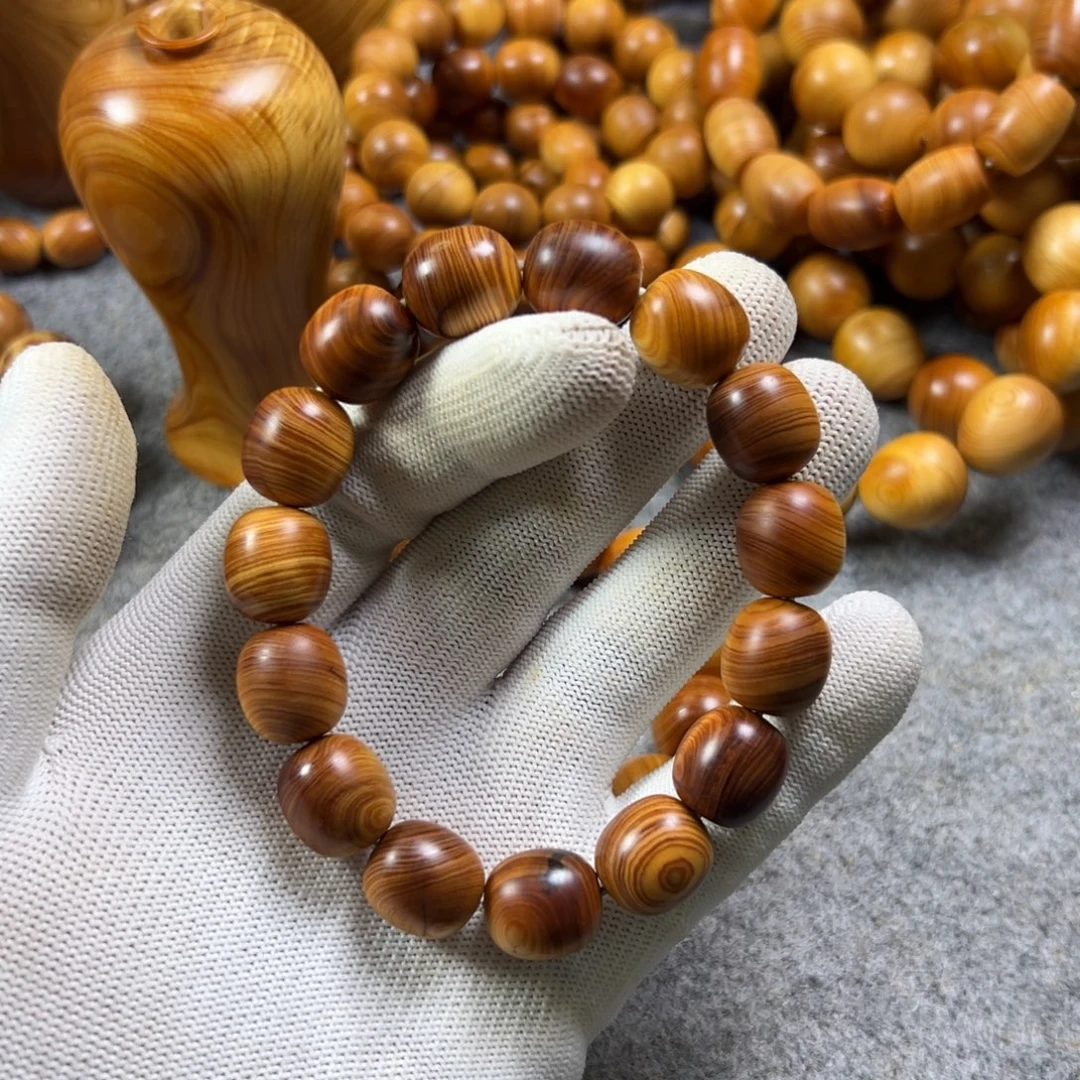 c***m柏木（崖柏）太行瑕疵枣珠