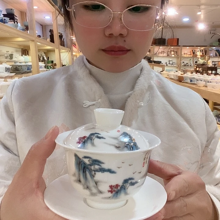 羊脂白玉悬停盖碗