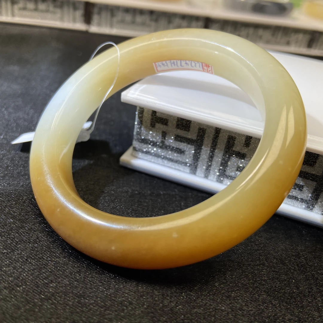 天然和田玉糖白老料泥鳅背手镯55微绵