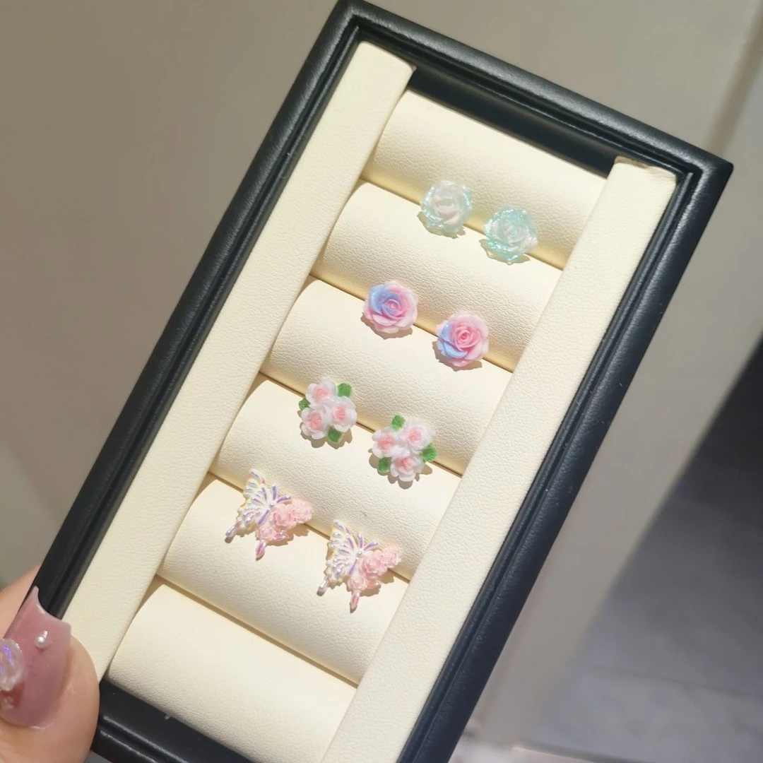 925银耳饰 粉色花朵轻奢可爱甜酷时尚小众新款耳钉独特耳饰女