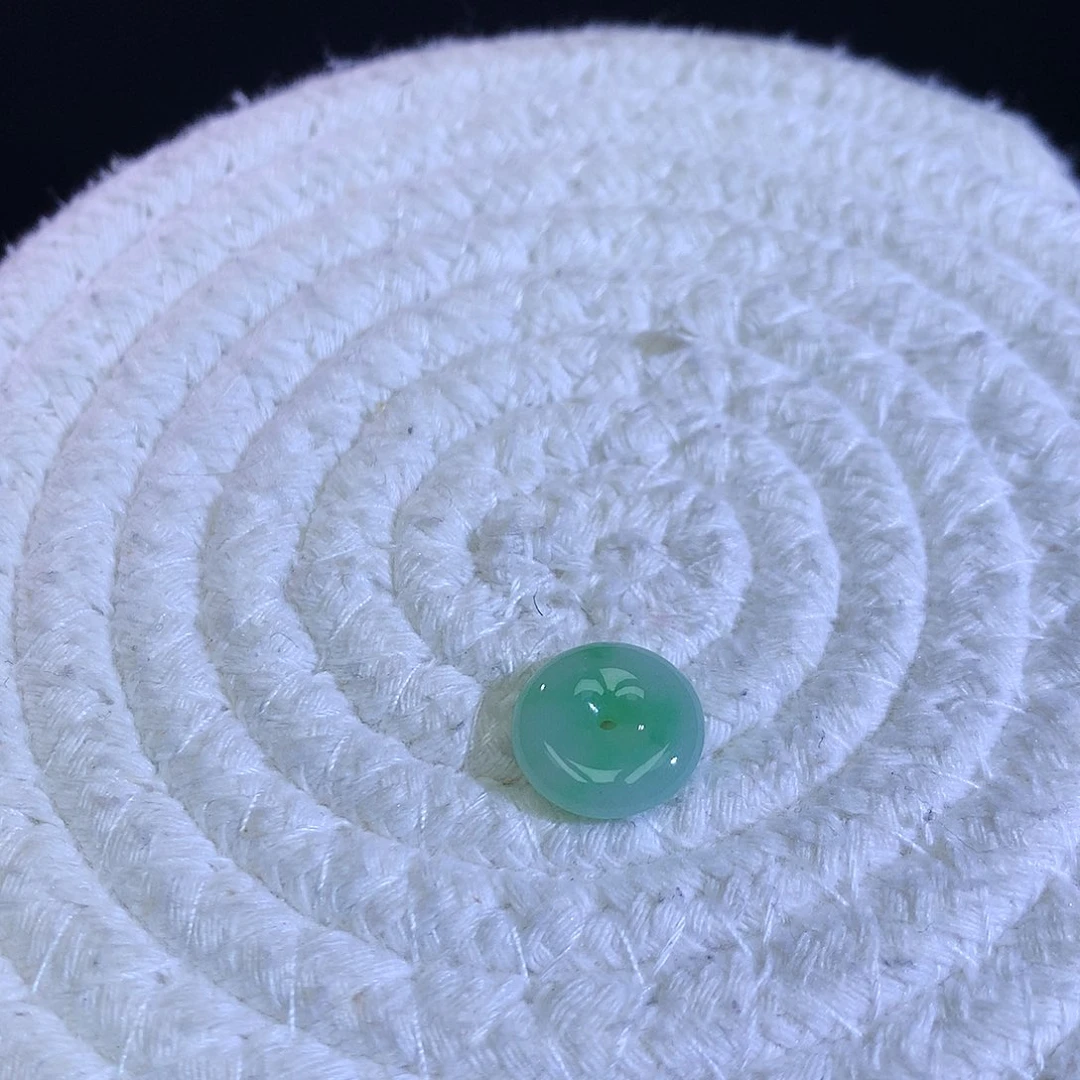 散珠翡翠天然缅甸翡翠翡翠飘绿平安扣卡12.9厚3.7