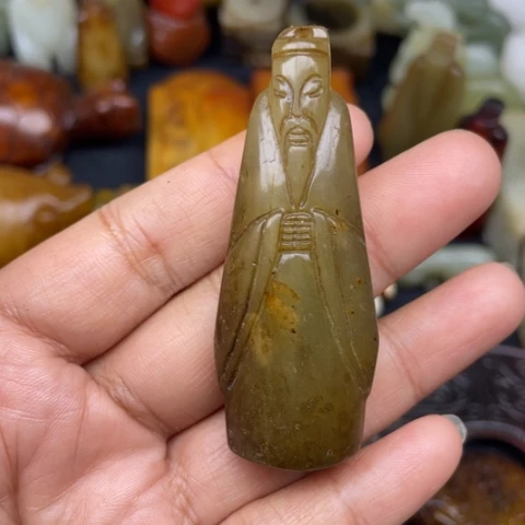 蛇纹石玉未镶嵌颈饰72