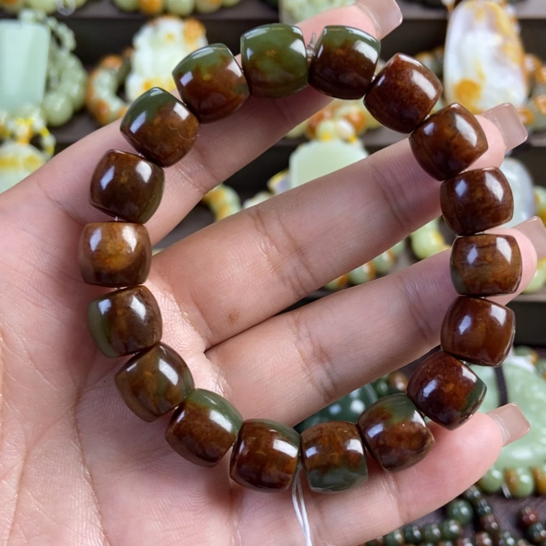 透闪石质玉未镶嵌手串