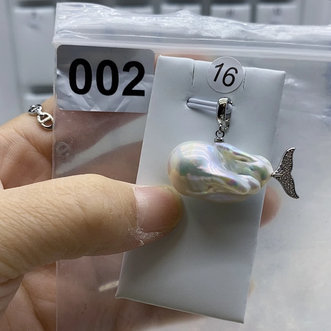 合金耳饰淡水珍珠