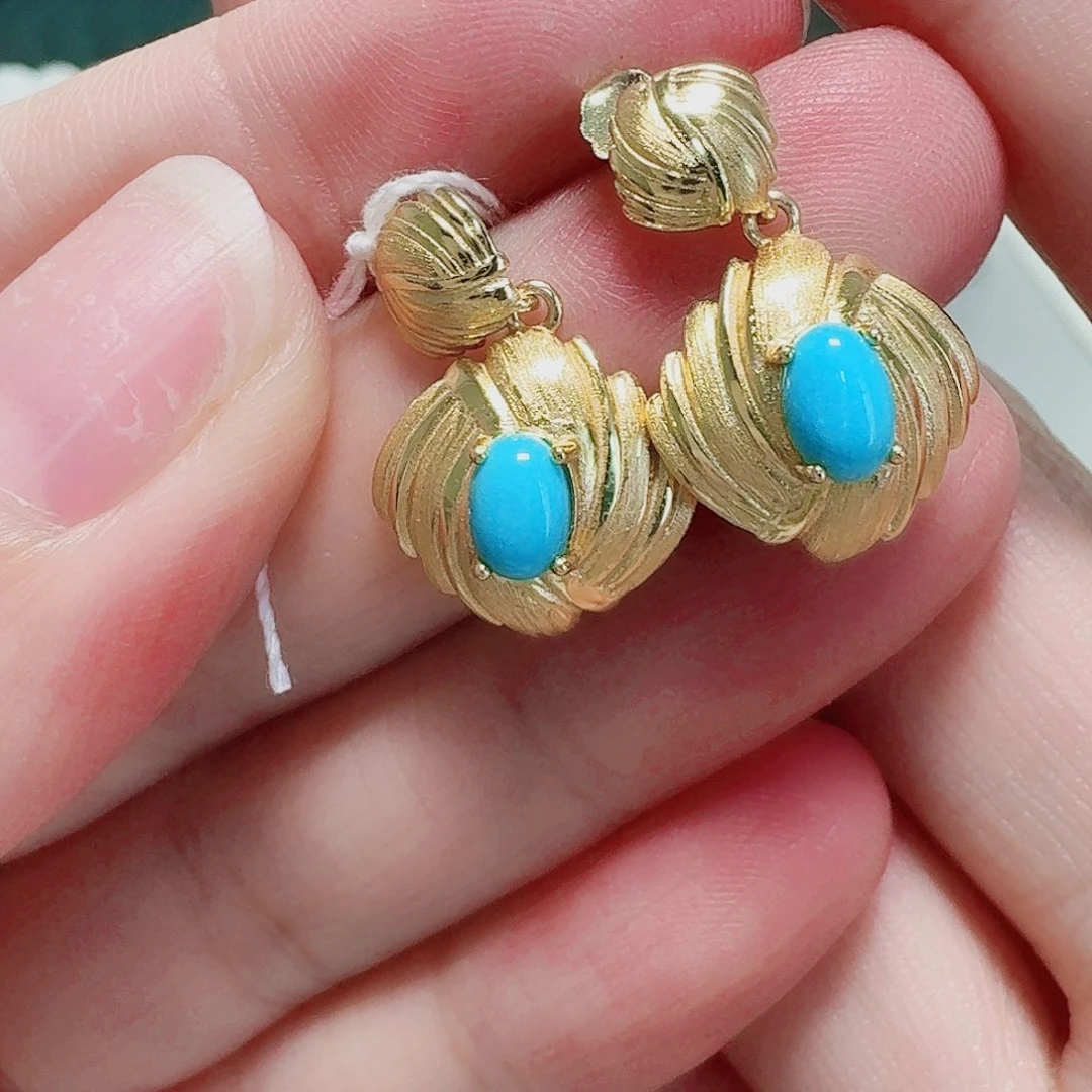 925银合成碳硅石耳钉