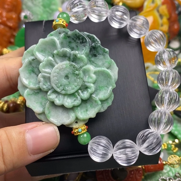 翡翠未镶嵌吊坠(赠链)