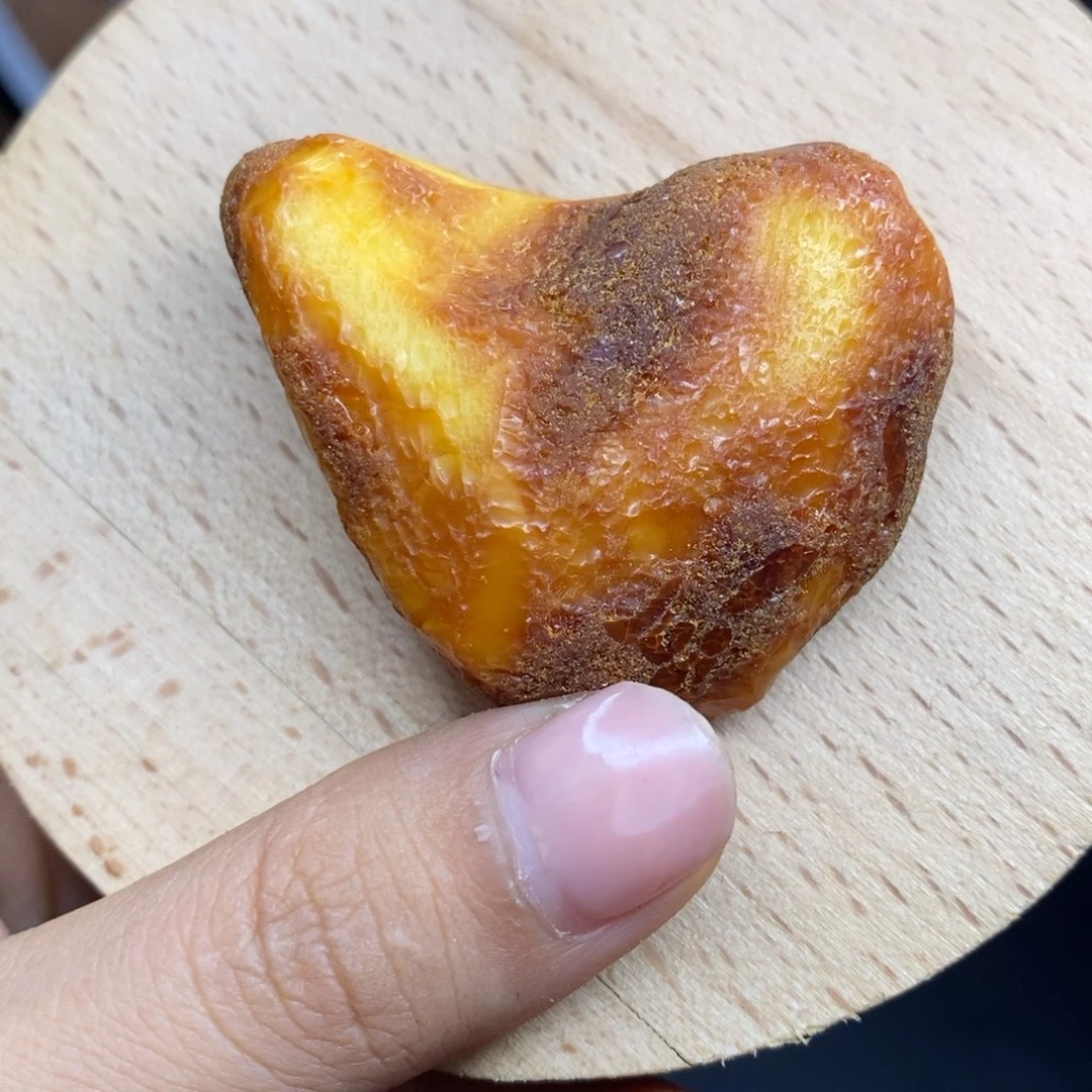 定制琥珀未镶嵌梨