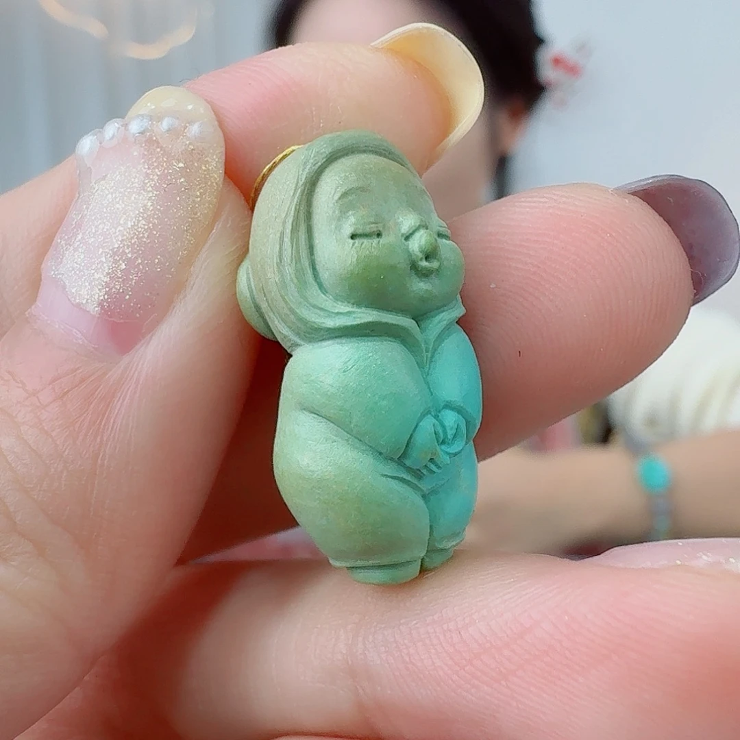 月***酌绿松石未镶嵌珠宝奇石