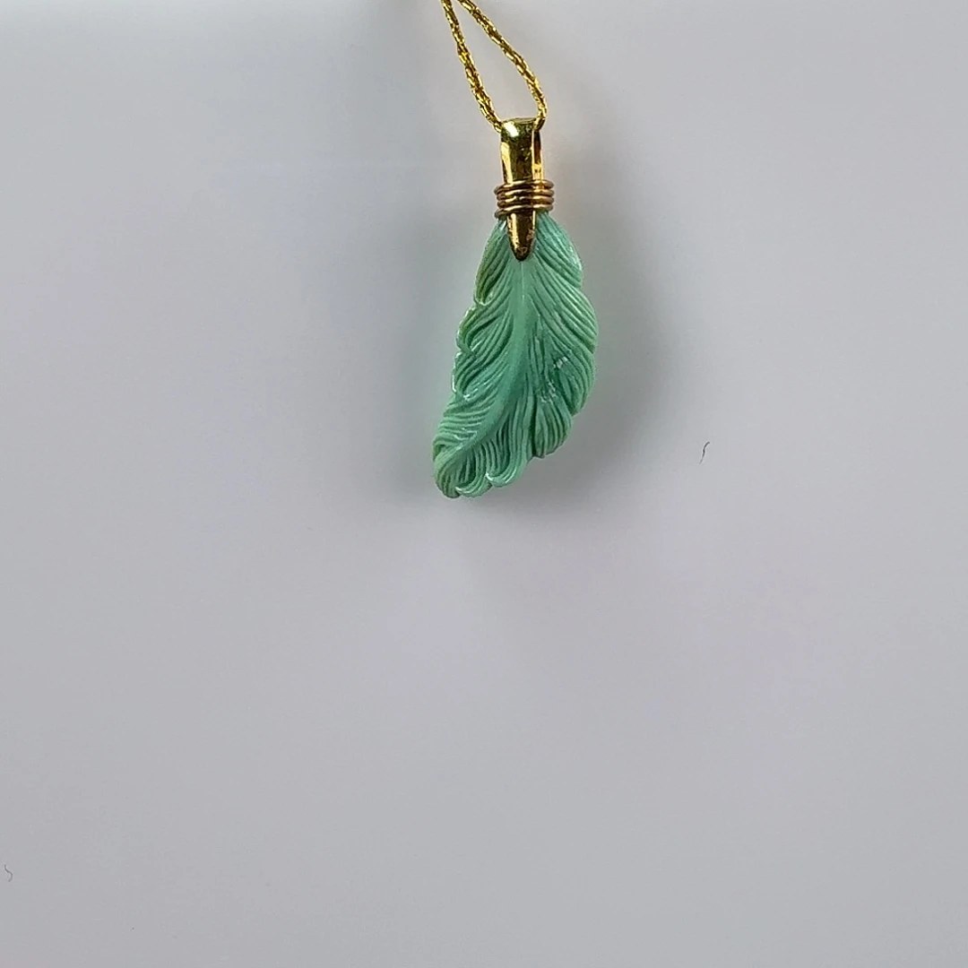 绿松石18K金镶嵌挂件