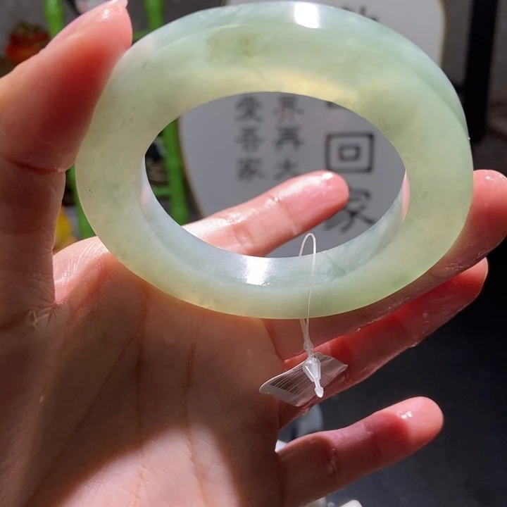 定制翡翠未镶嵌手镯定制