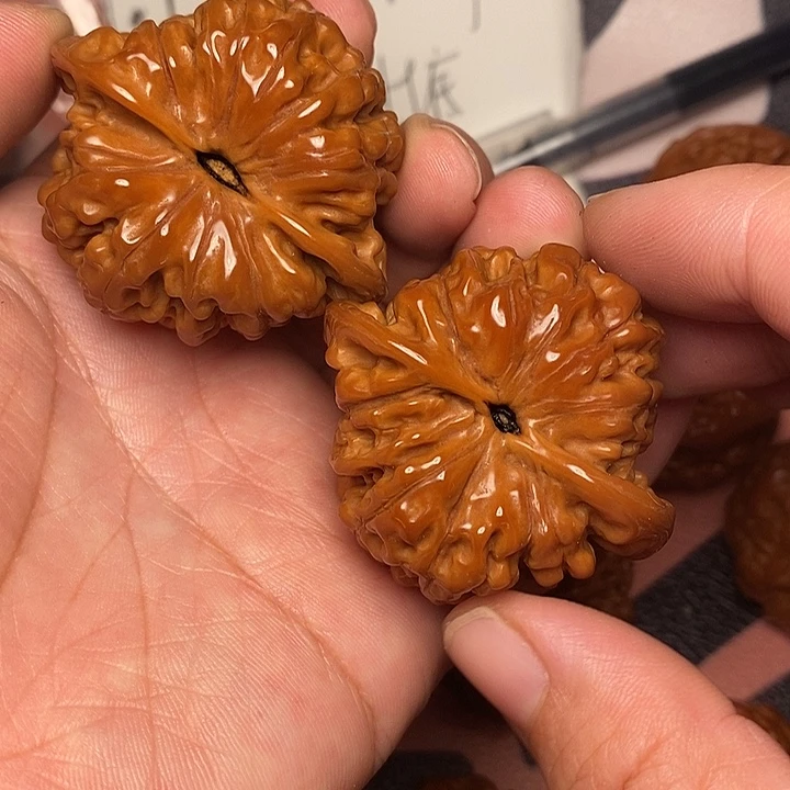 同***哥吊坠文玩核桃官48