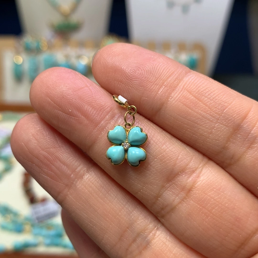 18K金镶嵌绿松石挂件