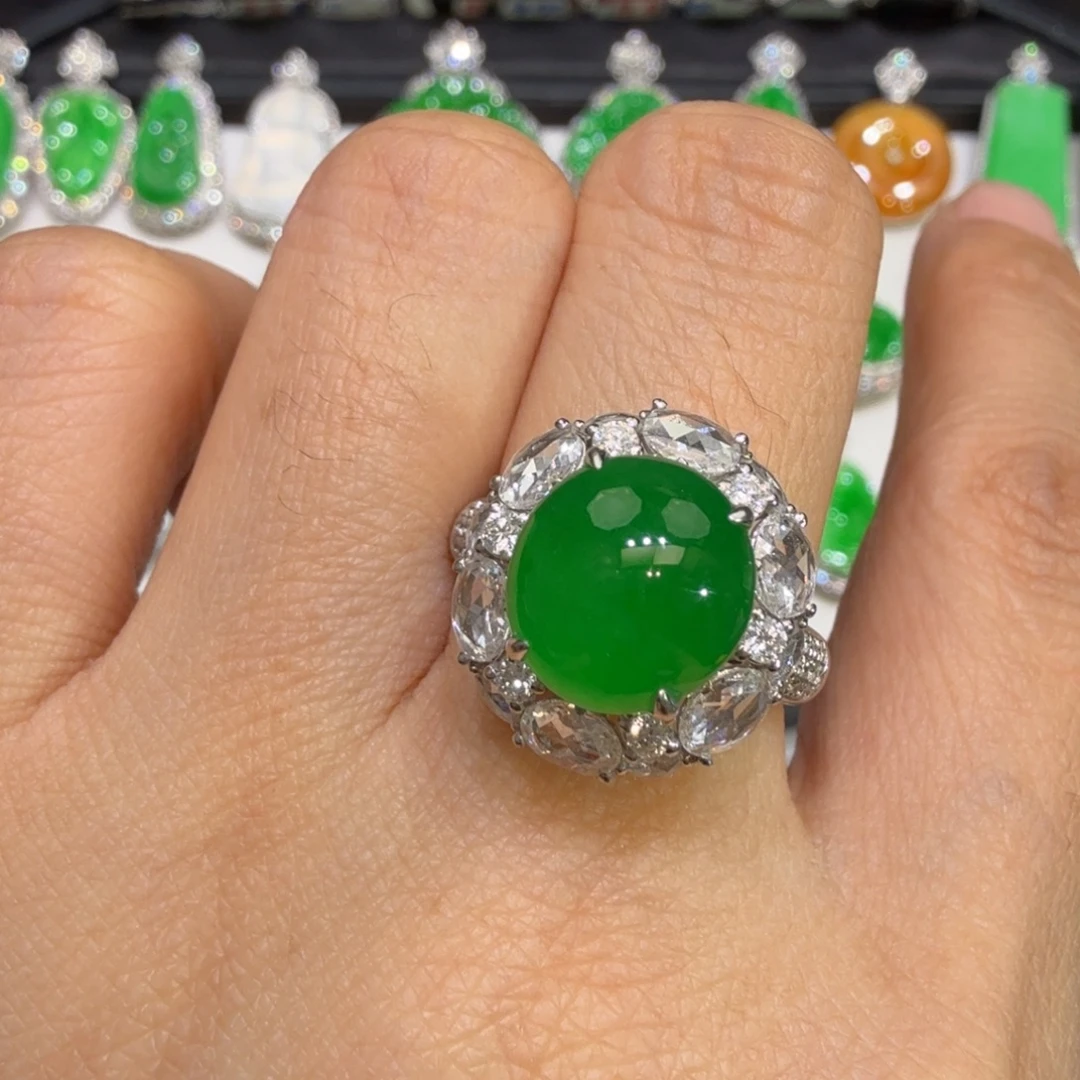 翡翠18K金镶嵌戒指收到货48小时鉴赏期