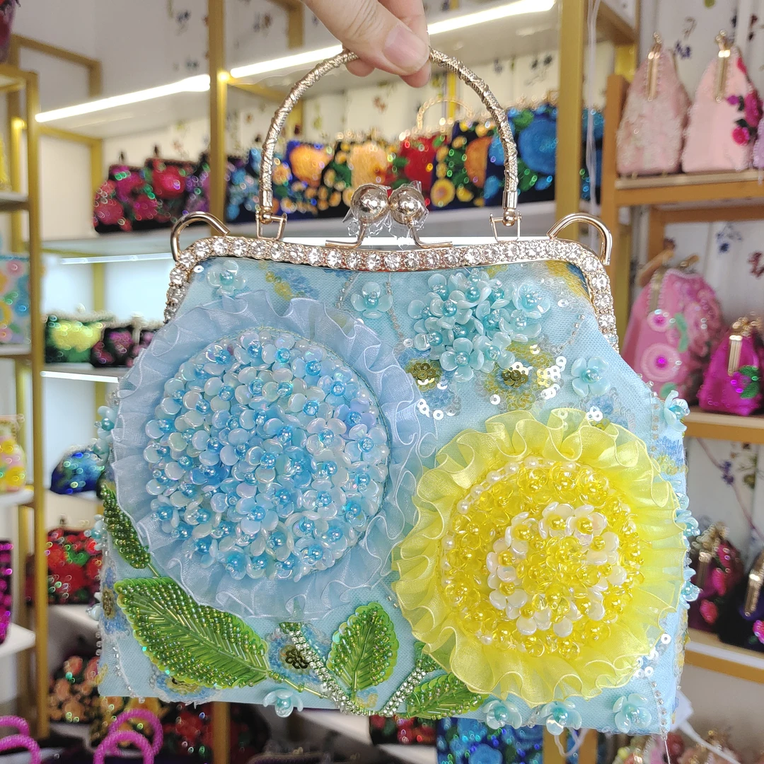 艾可人手工珠绣款包包绣球花手提斜挎口金包