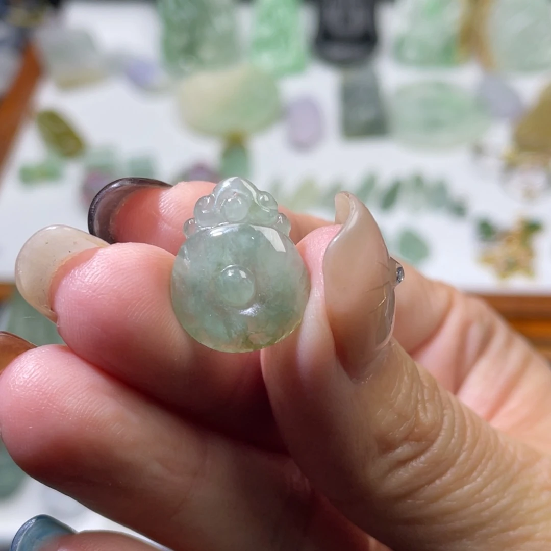 颈饰未镶嵌翡翠發***财福利