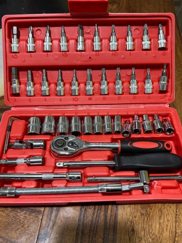 风行五金手动46件套。