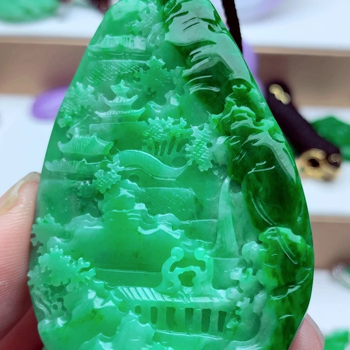 翡翠未镶嵌吊坠(不含链)