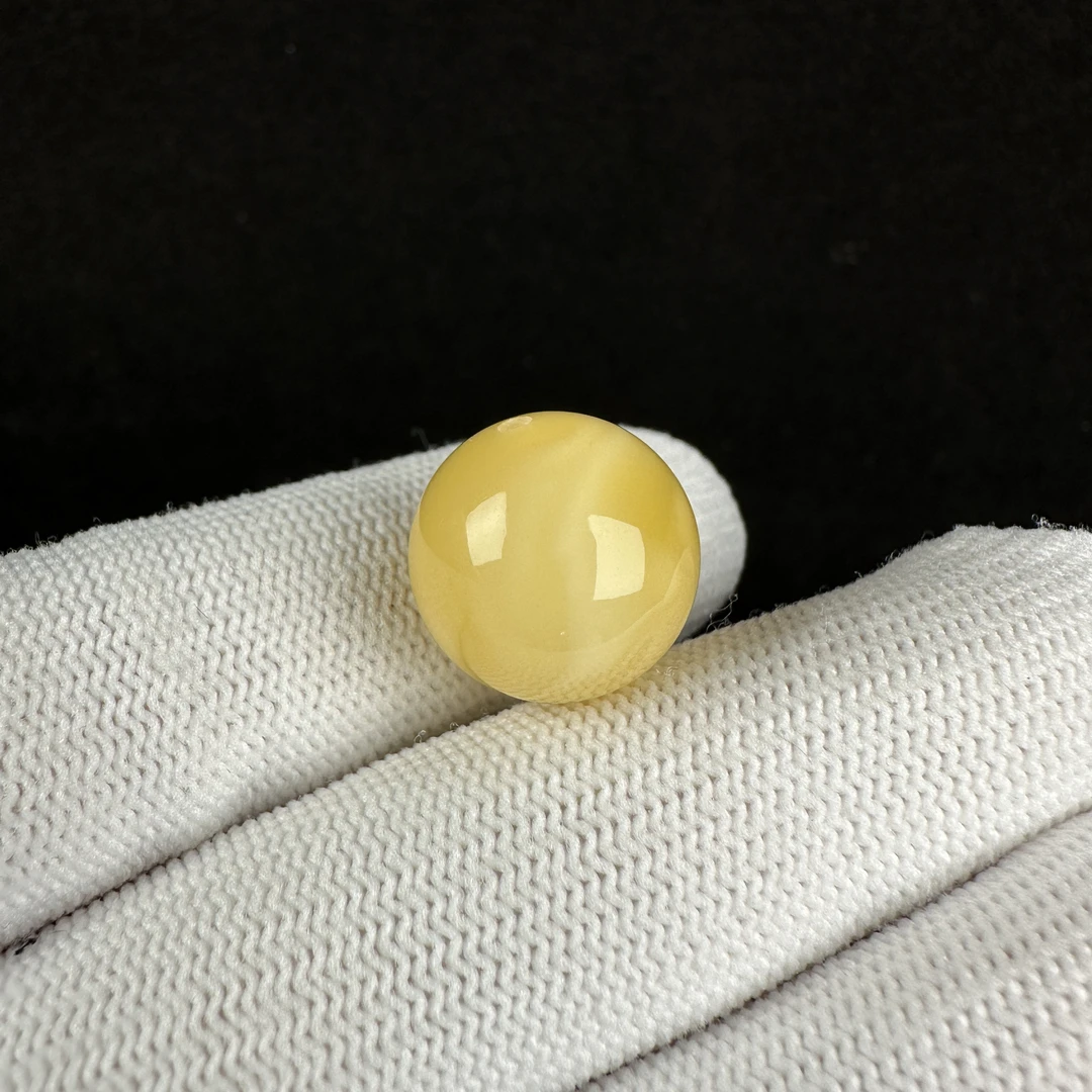 M5079天然原矿蜜蜡鸡油黄飘花 圆珠 15mm抖音基地质检发货