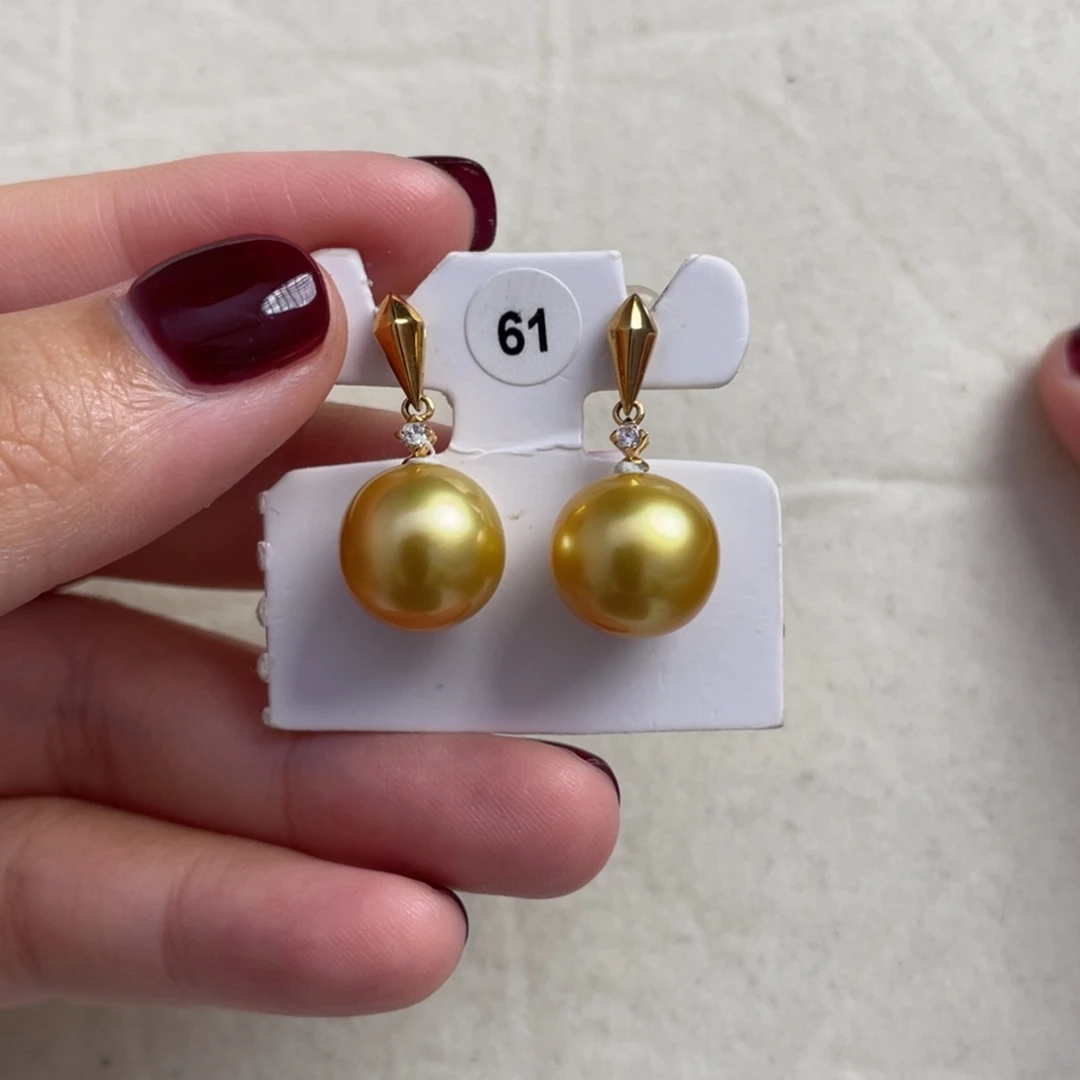 海水珍珠耳饰18K金镶嵌