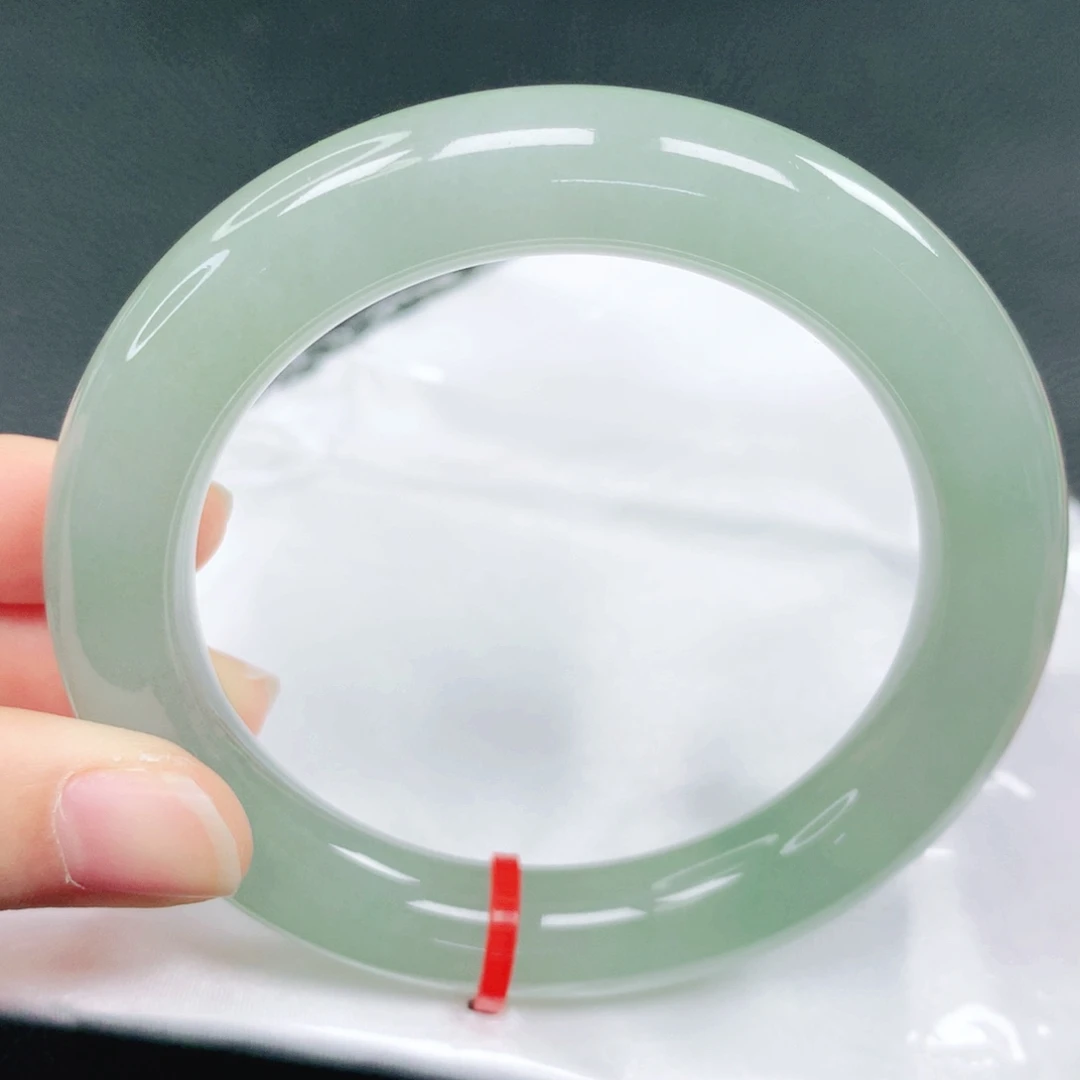 翡翠未镶嵌手镯57圈