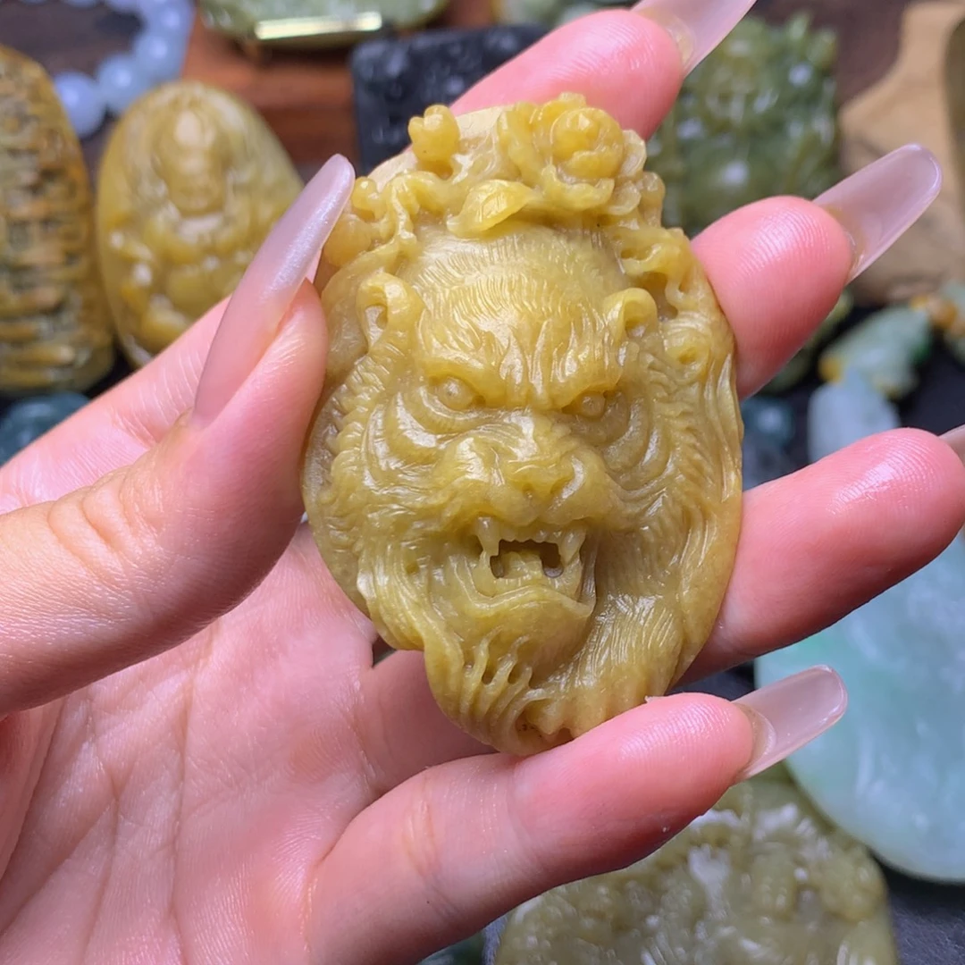 呈***袋定制翡翠未镶嵌翡翠