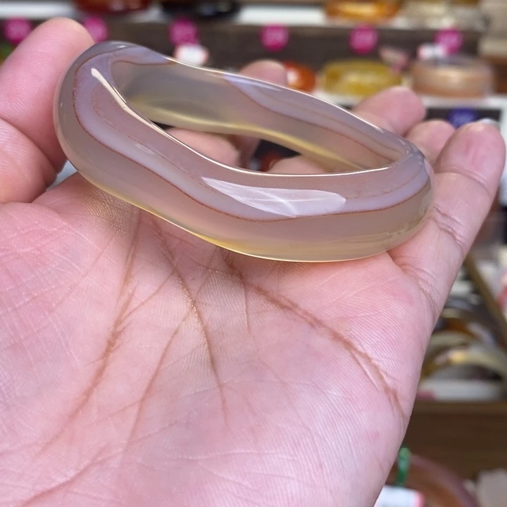 玛瑙/玉髓手镯未镶嵌?*尼