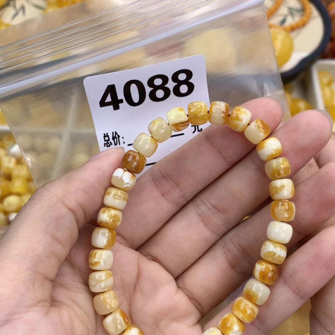 未镶嵌琥珀珠宝奇石98