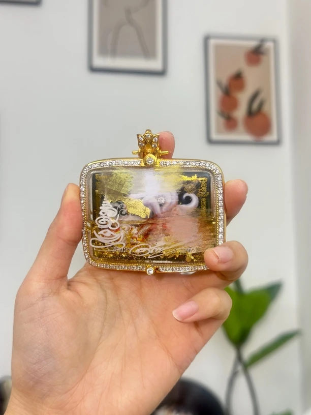 躺赢九姐姐泰泰特色摆件