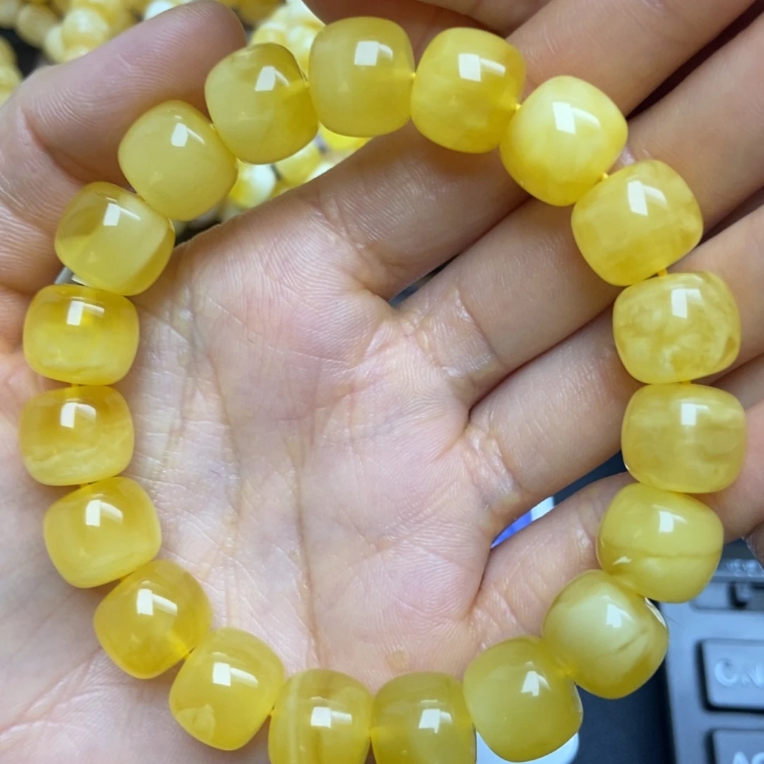 蜜蜡未镶嵌珠宝奇石150