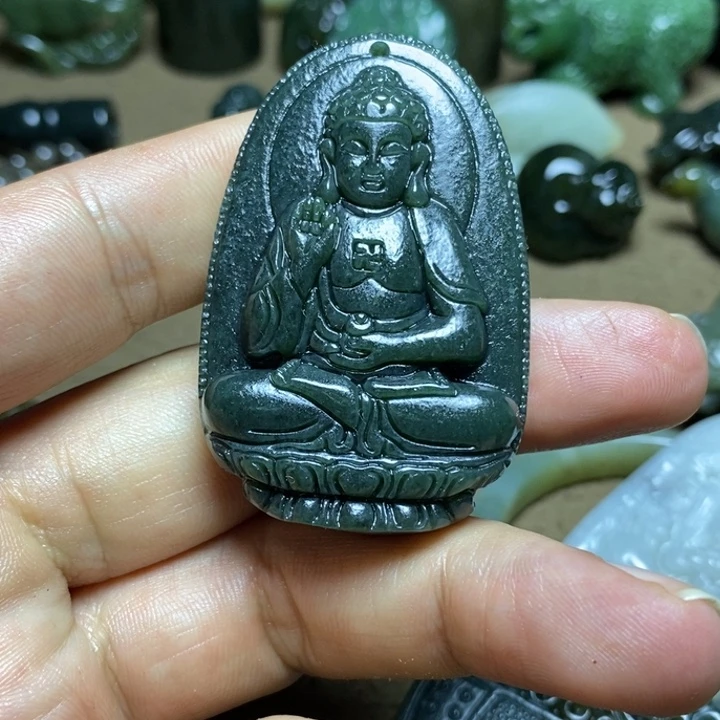 和田玉未镶嵌颈饰