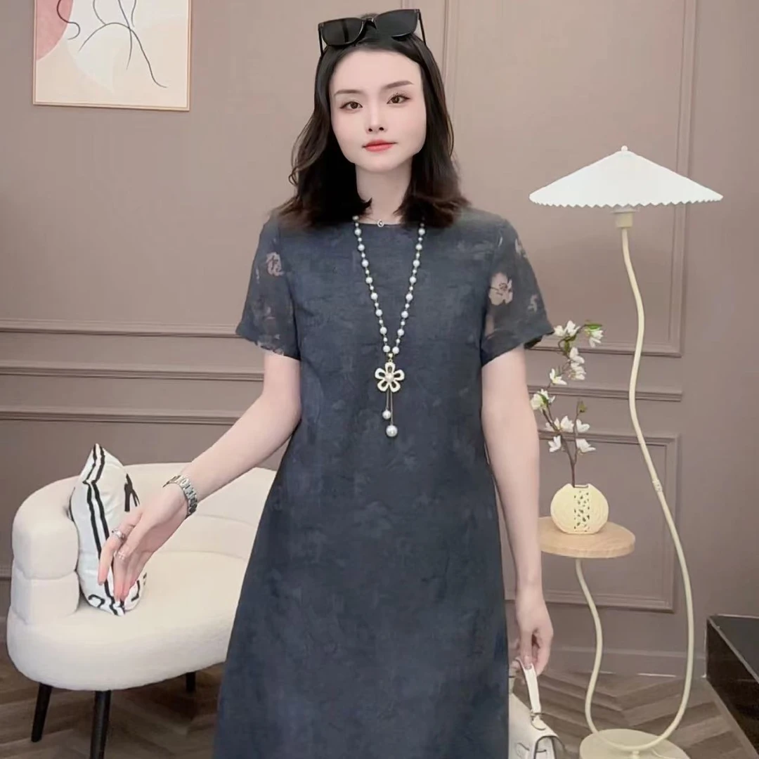 气质女人味~A字版玫瑰镂空烧花显瘦中长款连衣裙