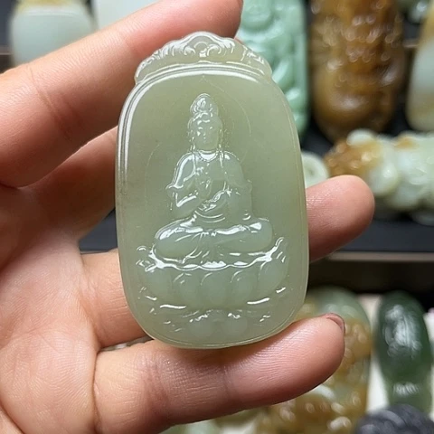 颈饰未镶嵌和田玉