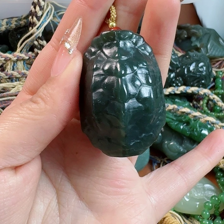 和田玉挂件未镶嵌