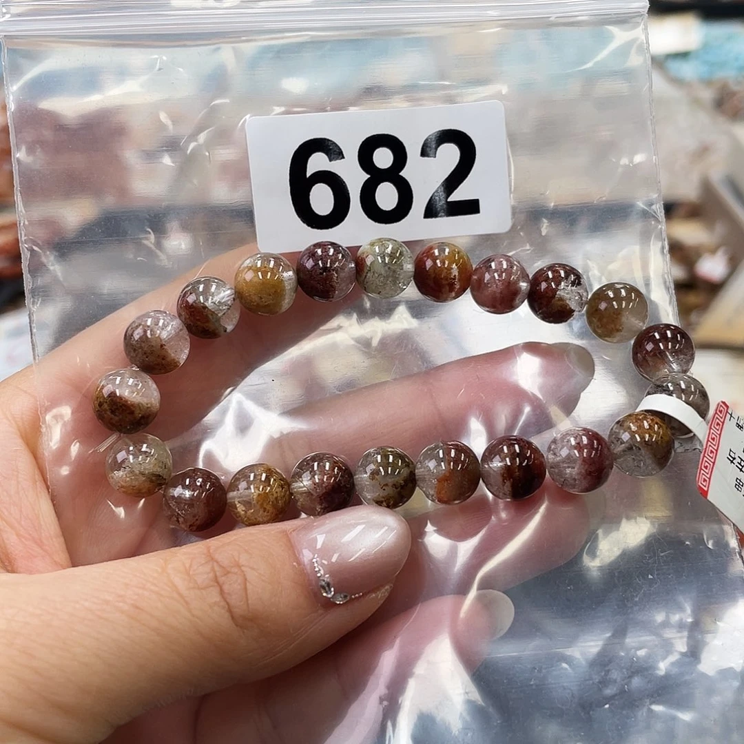 未镶嵌水晶手串手串682。