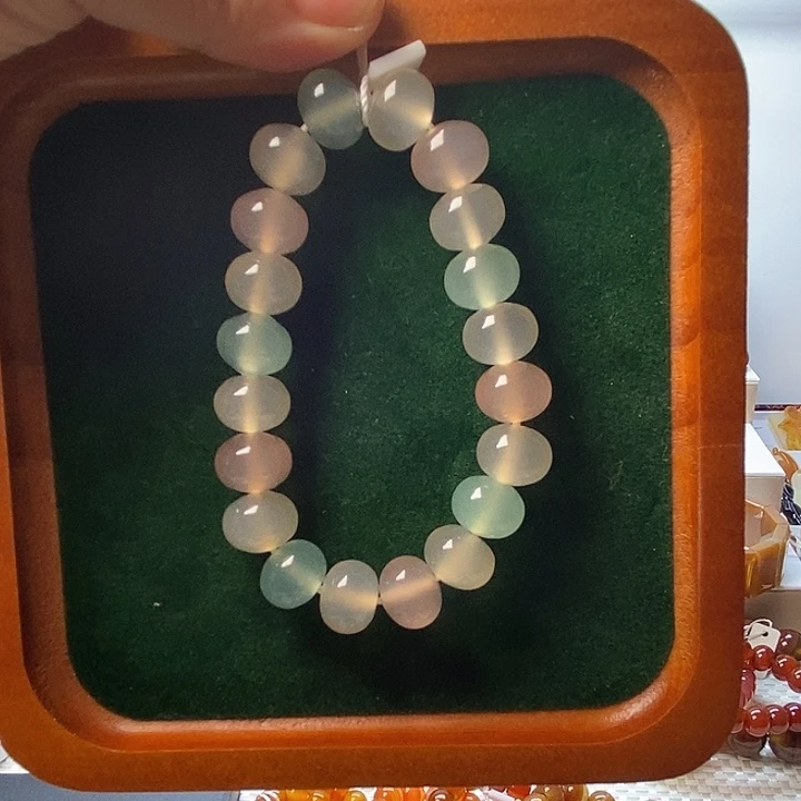 ****雪玛瑙/玉髓未镶嵌手链