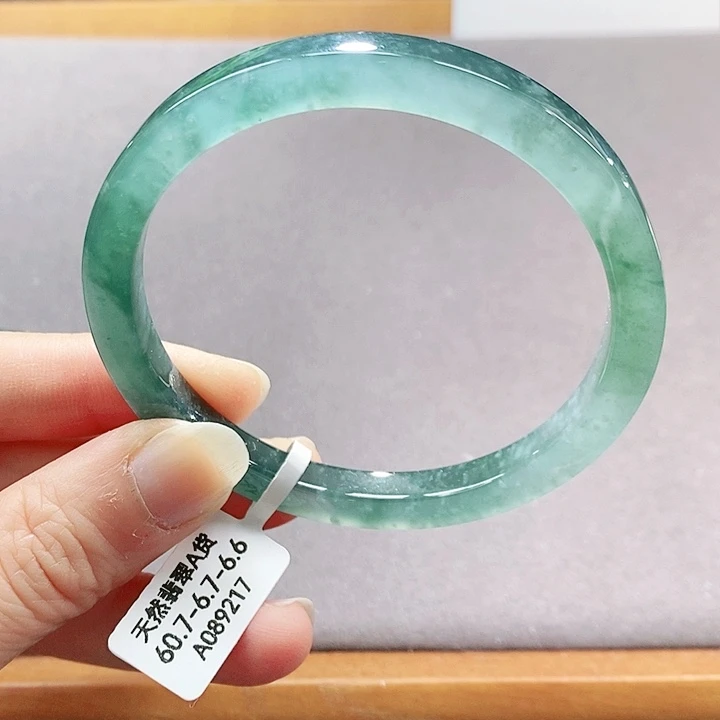【闪购商品】翡翠手镯（圆镯）未镶嵌