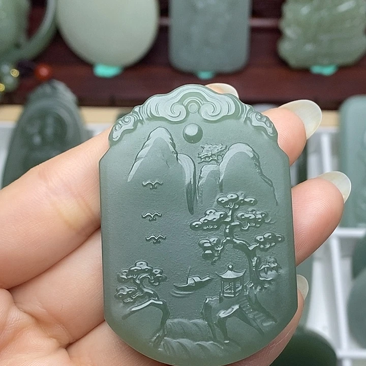 和田玉未镶嵌颈饰