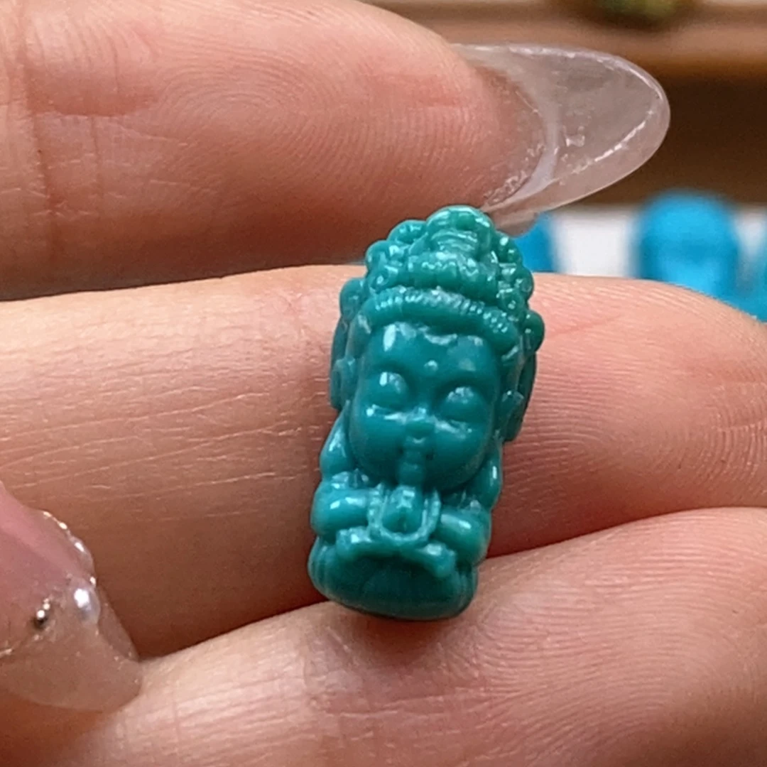 绿松石颈饰未镶嵌